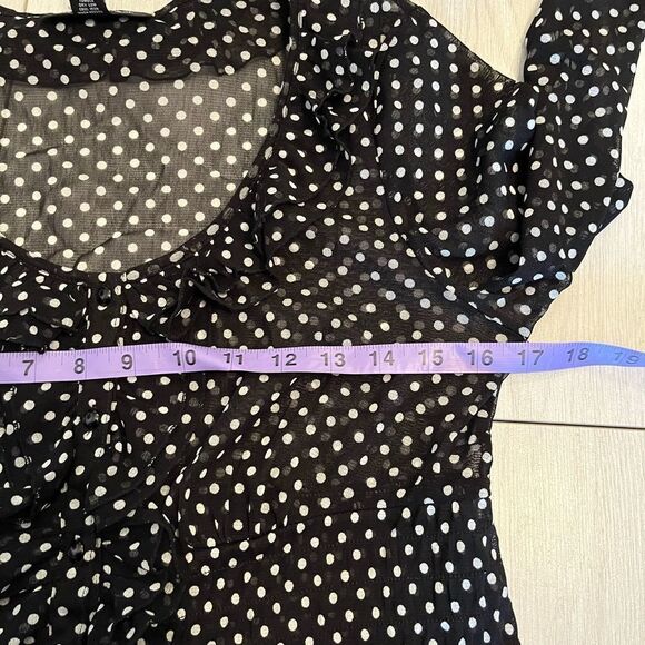 Black and white polka dot mesh ruffled blouse - Picture 8 of 9